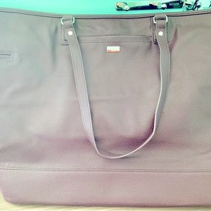 Thirty-one ‘Jewel’ computer bag